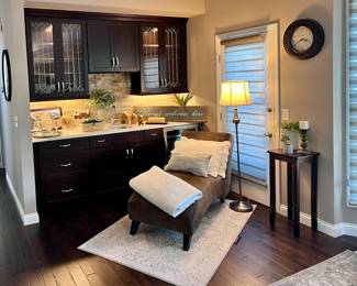 Chaise Lounge, Rug, Bedding and Décor