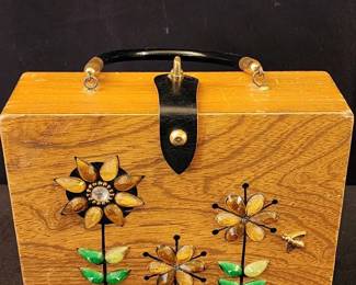  061 1960s Les Fleurs Enid Collins Wood Purse