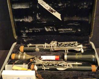  004 Bundy Clarinet