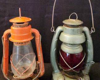 Vntg Embury No.1 Little Air Pilot Green Kerosene Lantern and Vntg Red Dietz Oil Kerosene Lantern