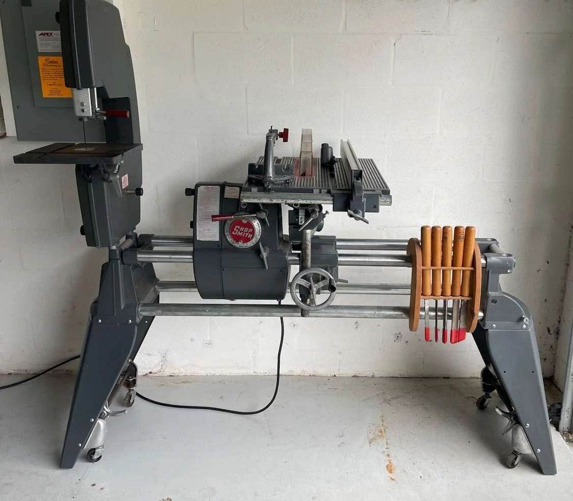 001 ShopSmith Mark V Woodworking Machine On Wheels
