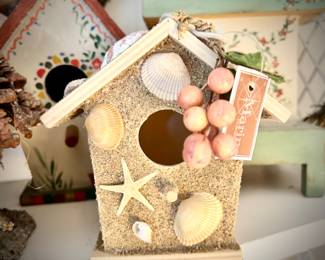 Birdhouse collection - with seashells