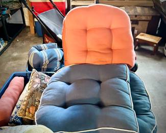 Outdoor seat cushions