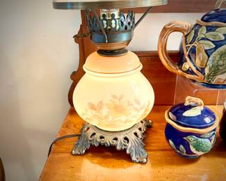 Vintage lamp - top and bottom light up