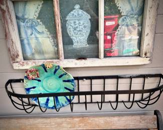 Outdoor statues and art