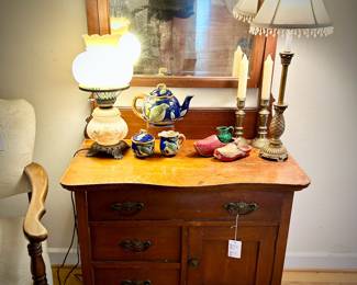 Antique wash stand
