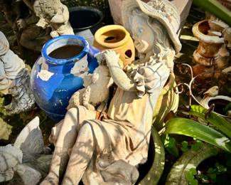 Outdoor statues and art