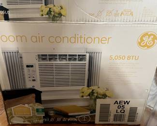 Window AC with remote control