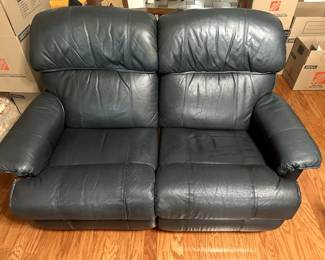 2 piece Lazyboy recliners