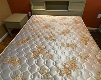 Full size bed available for pre purchase 