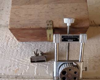 General Tools Pro Doweling Kit, Model 840, In Wood Box