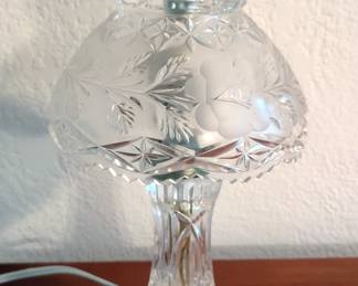 Crystal Cut Table Lamp, 13", Powers On