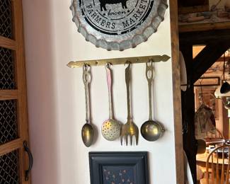 FUN STUFF EVERYWHERE.