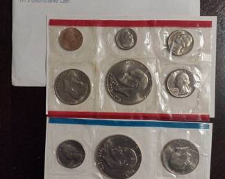 US Mint 1975 uncirculated coins