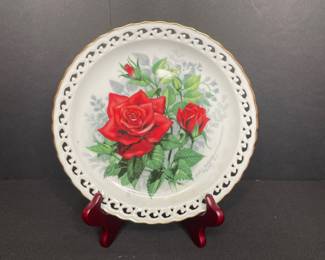 Vintage American Spirit rose of the year plate 1988 The Hamilton Collection 