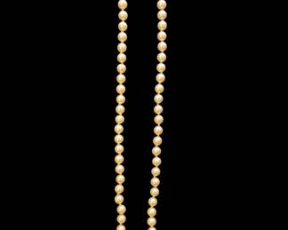 Monet pearl necklace 