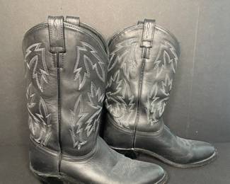 Women's cowboy boots 