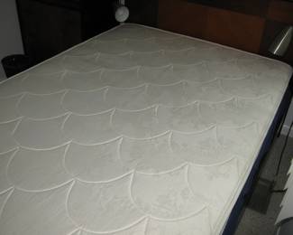 Vintage Full Size Bed