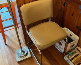Mid-century suspension chair.