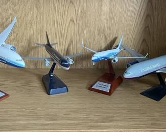 Assorted model planes.