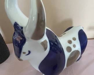 Sargadelos Spanish Porcelain Bull Toro Figurine.
