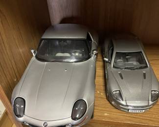 Model cars.

