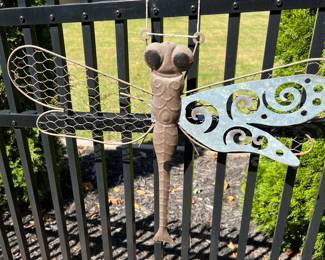 Metal dragonfly