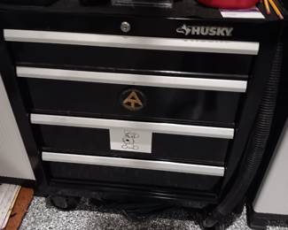 Huskey tool chest