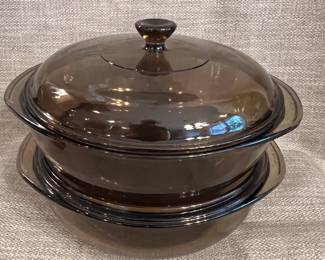 Pyrex casseroles