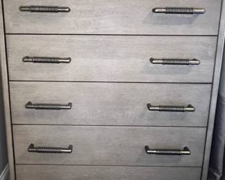 Rooms to Go dresser and nightstand