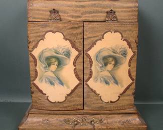 VICTORIAN CELLULOID DRESSER BOX
