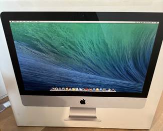 Apple Desk Top Computer 