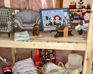 Dolls, Doll furniture, American Girl items 