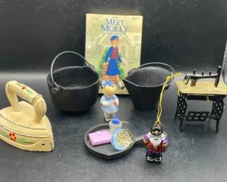 Miniature Vintage Trinkets