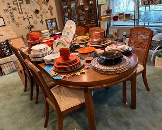 Lots of Pier1 dishes & chargers