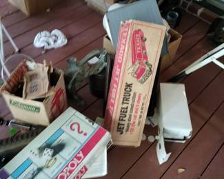 Texeco tanker truck in the box