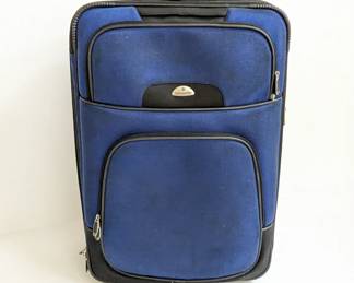Lot #B95 - Samsonite Medium-Large Checked Soft-sided Luggage