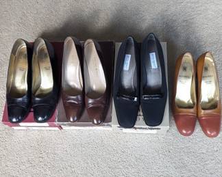 Lot #B32 - Bruno Magli Italy Pumps Size 8