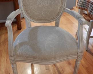 A PAIR OF ARM CHAIRS