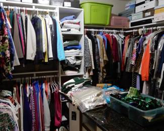 A CLOSETS FULL OF FABULOUS LIKE NEW, SOME WITH TAGS, PETITE AND SMALL CLOTHES!