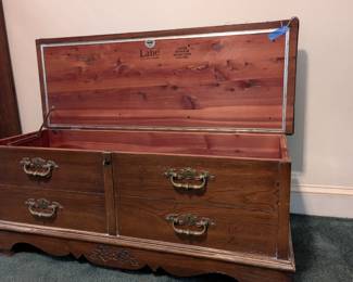 Lane cedar chest 