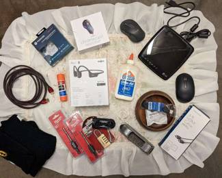 WST085 Chromecast, Bluetooth Hands Free Speaker and Shokz Headphones and Much More!