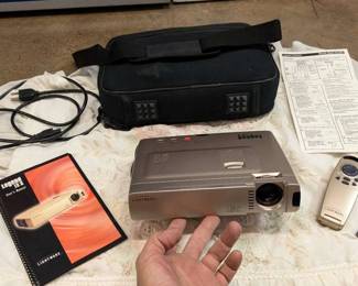 WST106 Compact "Lightware" Color Movie Projector