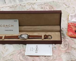 WST080 Coach Watch, Jade Deer and a 18kt Gold Pendant