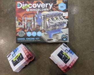 WST052 Unused "Discovery" # MINDBLOWN Model Engine Kit, (2) Unused Samsung Mini Cameras.