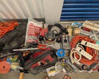 WST122 Craftsman Router, Router Bits and other Tools Of The Trade!