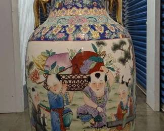 WST019 Beautiful Gigantic 5' Tall Oriental Vase