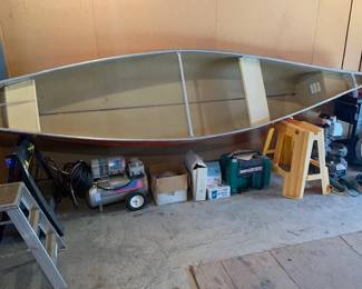 15' Sears Free Spirit 4 person fiberglass canoe with car carrier and oars