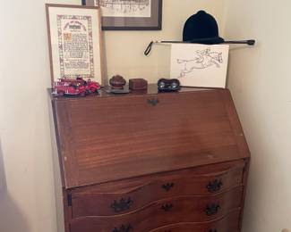 Secretary desk 