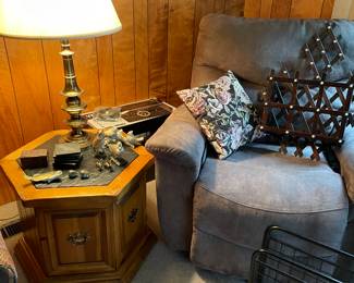 La-Z Boy lift recliner - matched set of 2 available 